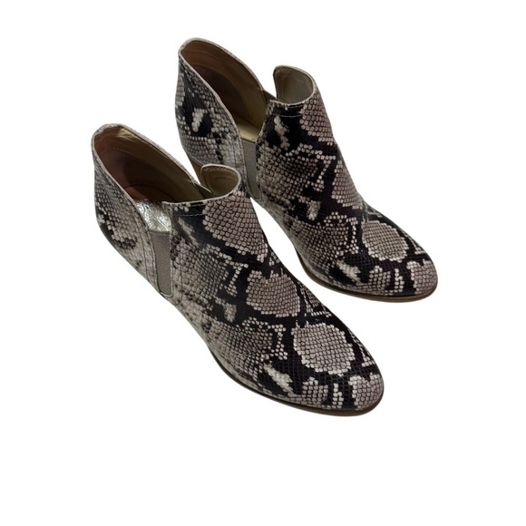 Vince Camuto Famhida Womens Leather Slip On Ankle Boots size 9.5M - Picture 1 of 8